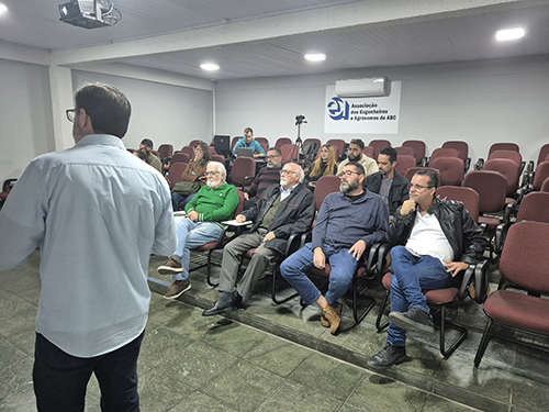 PalestraMateriais-Eletricos-e-Novas-Tecnologias-27-08-25-6